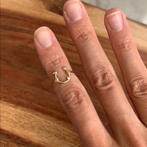 Horseshoe Midi Ring